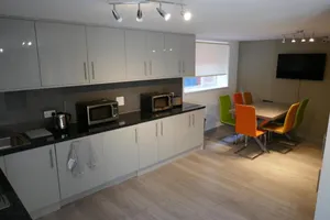 Image of Immaculate 12-bed House Good Amenities in Wigan