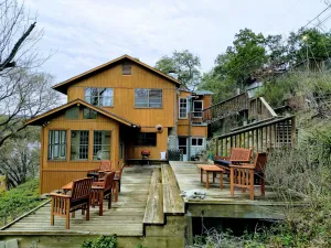 Image of Lake Travis - 4 Bed, 2 Bath, with spectacular views