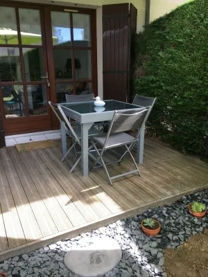 Image of Apartment 4 persons-RDC-Jardinet 20m2- Private parking - 200m beach