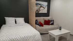 Image of Happy Home For You Lunel: Divine Rock, a cocooning place to relax.