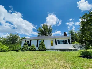 Image of Jasmine House-Dog, family friendly-5 mins Douglas Lake-Large yard-Country Vibe