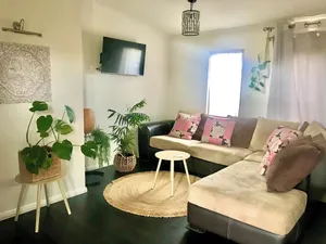 Image of Quiet Oasis, Walk to the Beach and cafes. Stylish and Modern