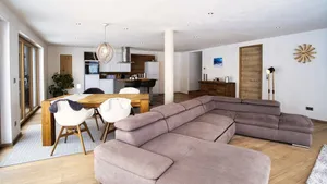 Image of Chalet with panoramic mountain views