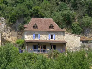 Image of BEAUTIFUL QUERCYNOISE RESIDENCE with breathtaking views of the Lot and St Cirq Lapopie