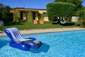 Image of cottage ZEN 2 people in village near Nimes air conditioning swimming pool garden
