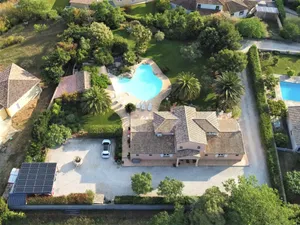 Image of 3300 m2 property, dominant view, 130 m2 lagoon pool and 4\/6pers Jacuzzi