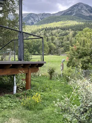 Image of Quiet house for rent with garden and garage
