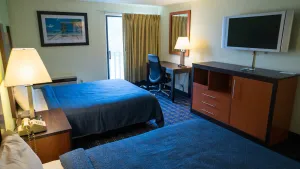 Image of Mariner Motor Lodge- \"Where People Come By Choice And Not By Chance\".