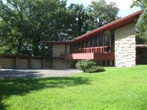 Image of Frank Lloyd Wright overnight rental - The Elam House