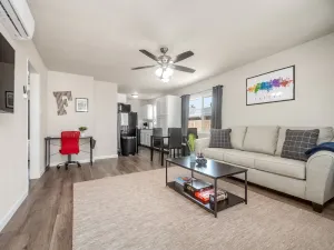 Image of The FSU Den| 1BD\/1BTH| Next to Gazebo Gardens!