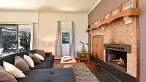 Image of Somerville Wine Cottage Hideaway 3-Bedroom Cottage Near Broke Wineries