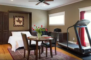 Image of Cute quiet studio - near downtown-  pool and spa