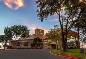 Image of Comfort Suites NW Dallas Near Love Field