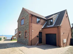 Image of Beach Retreat - E5558