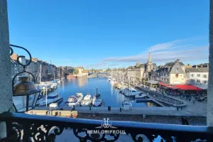 Image of Le Carré - Studio ON the port of Honfleur - Incredible view 2 P