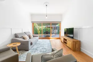 Image of Cheerful 2 BR 2 BA home opposite friendly cafe\/pub