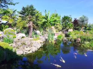 Image of Un cadre exceptionnel " Le Jardin Bosselé "