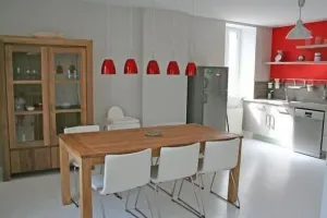 Image of 20 METERS FROM THE PORT, boats, restaurants. Spacious house. Private parking.