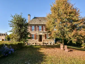 Image of Comfortable holiday home with garden
