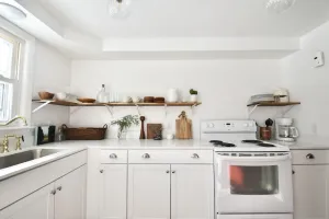 Image of Charming Retro 3BR+Office Home in Town