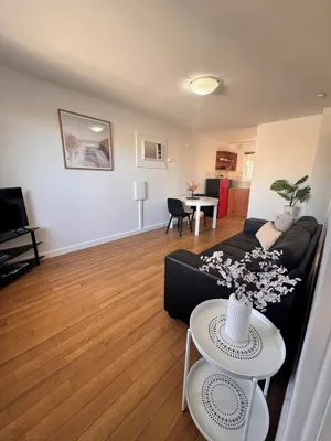 Image of Spacious & Cosy Self-Contained Apartment