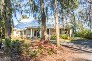 Image of Crescent View-Come enjoy fishing,kayaking or just relaxing-Dock-Sleeps 10