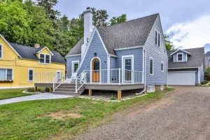 Image of 3-story lakefront home near downtown with lake & dock access, washer/dryer, deck