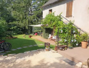 Image of Comme une Sieste à L'ombre des Grands Arbres