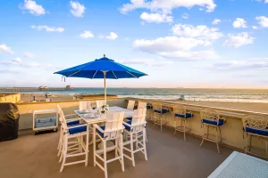 Image of HB Ocean View Condo on the Sand