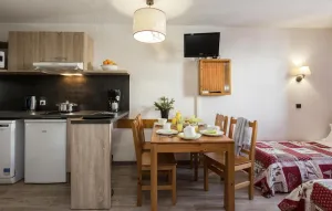 Image of Balcony, tv, ski locker, 40m², Méribel-Mottaret