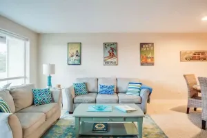Image of ☀️Stylish 2bd @beach~King Bed~jetted tub~Dog friendly~Elevator