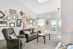 Image of Dog-friendly oceanfront suite with deck, great ocean view & jetted tub