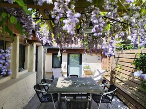 Image of CHARMING HOUSE IN THE COUNTRY