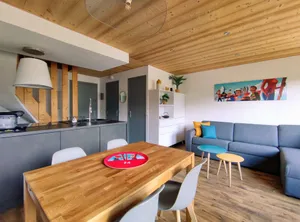 Image of Bright Duplex • Panoramic View • Ideal Family