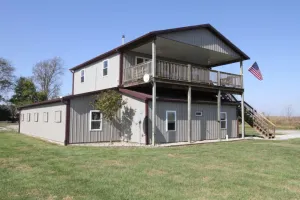 Image of Rustic, rural, relaxing, family friendly stay!  Excellent location 5 min to I74.