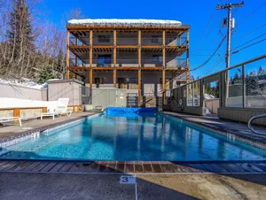 Image of Skier and Snowboarder Retreat, updated Thunderhead Lodge #301