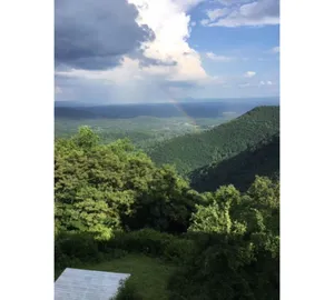 Image of \"Winnie's Retreat.\"    Fantastic Mountain View