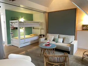 Image of Studio moderne à Sauzon avec WIFI et vue sur le port - FR-1-418-189