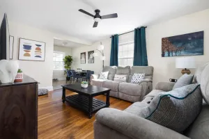 Image of Charming home for 8 * Close to State St *