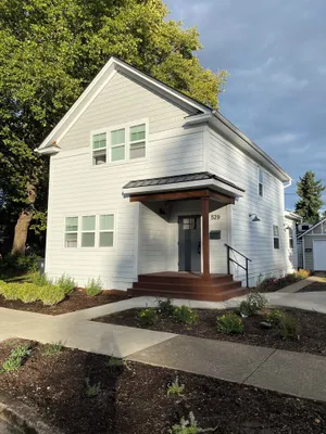 Image of Recently Updated - 3 Blocks to Downtown and OSU!