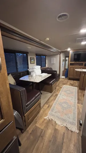 Image of Elm Grove Camper- Less than 3 miles from Round Top proper