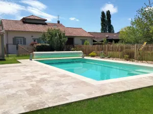 Image of Maison familiale avec piscine privée, proche de Périgueux, animaux acceptés - FR-1-616-236