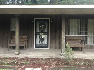 Image of 4 bedroom 2 bathroom serene house