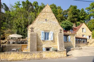 Image of Unusual cottage, La Perle Noire With Breathtaking View-logis de Chalons Perigord