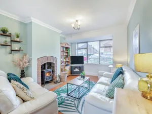 Image of 25 Appledore Gardens