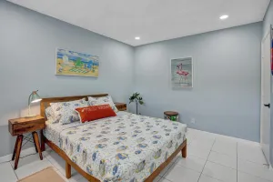 Image of Tropical Garden Apartment in Wilton Manors