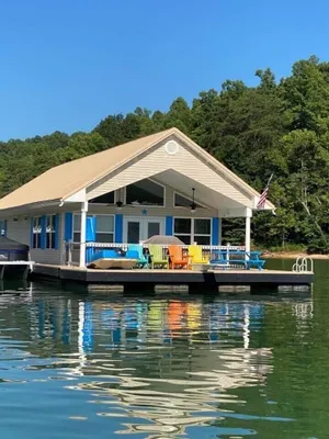Image of Lake and bake\/best wings on Norris\/Floating Home