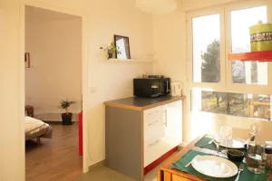 Image of Charming apartment, quiet, vue on a parc, two steps from La Défense, Paris !