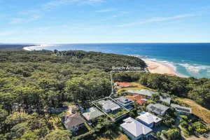 Image of Yellow Fin - Close to the beach with ocean glimpse