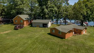 Image of Cabin on Farm Island Lake in Aitkin